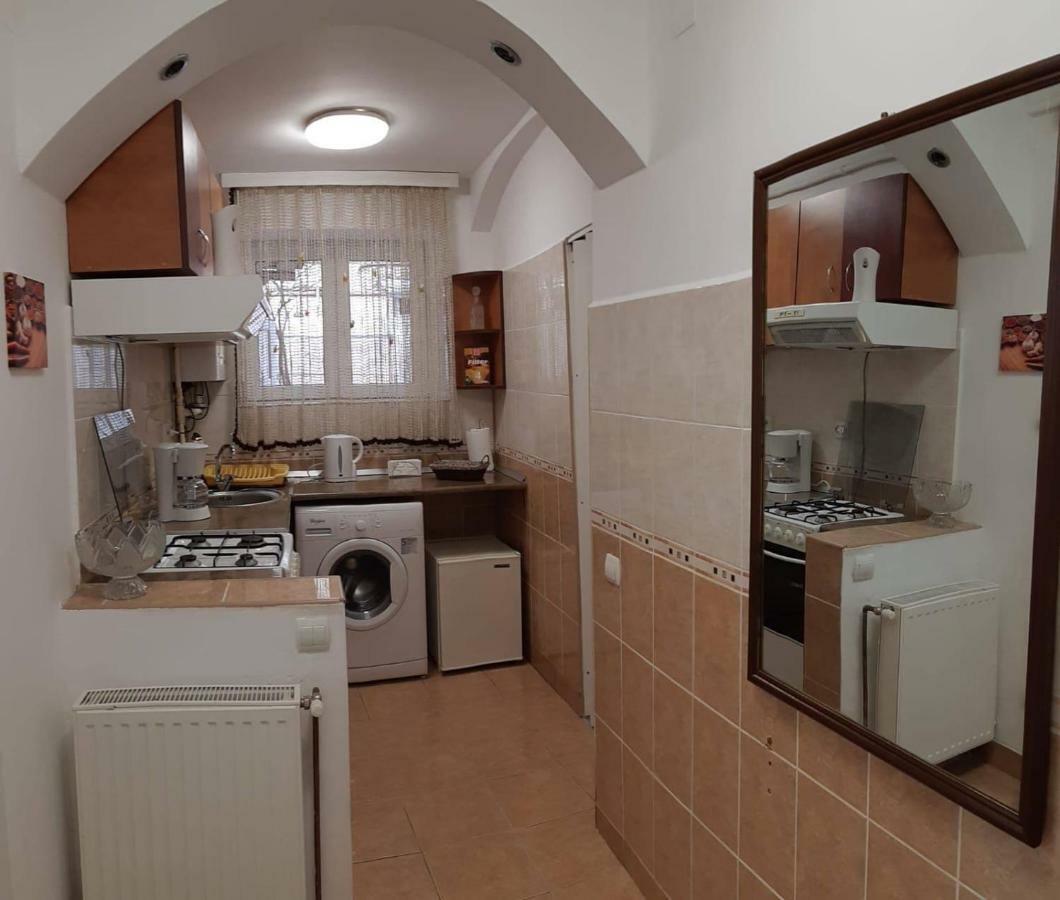 Tudor Apartment Brasov Luaran gambar